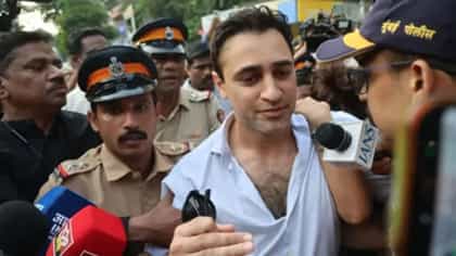 ফের নোটিস ইমরান খানকে, নতুন বিপাকে পড়ছেন আমিরের ভাগ্নে?