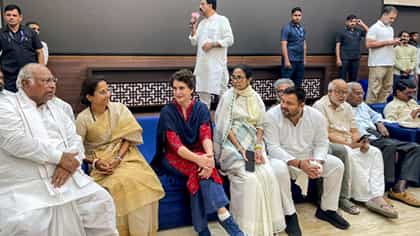 পুজো মিটতেই আজ বৈঠকে INDIA জোট, মমতা-সনিয়া কী স্ট্রাটেজি তৈরি করবেন?