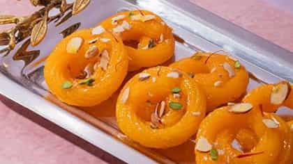 ময়দা বা বিউলির ডালের নয়, এবার পনির জিলিপি তৈরি করুন বাড়িতেই