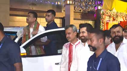 LIVES: 'জিৎ আমার ভাই', অভিনেতার বাড়িতে পায়েস খেলেন মুখ্যমন্ত্রী