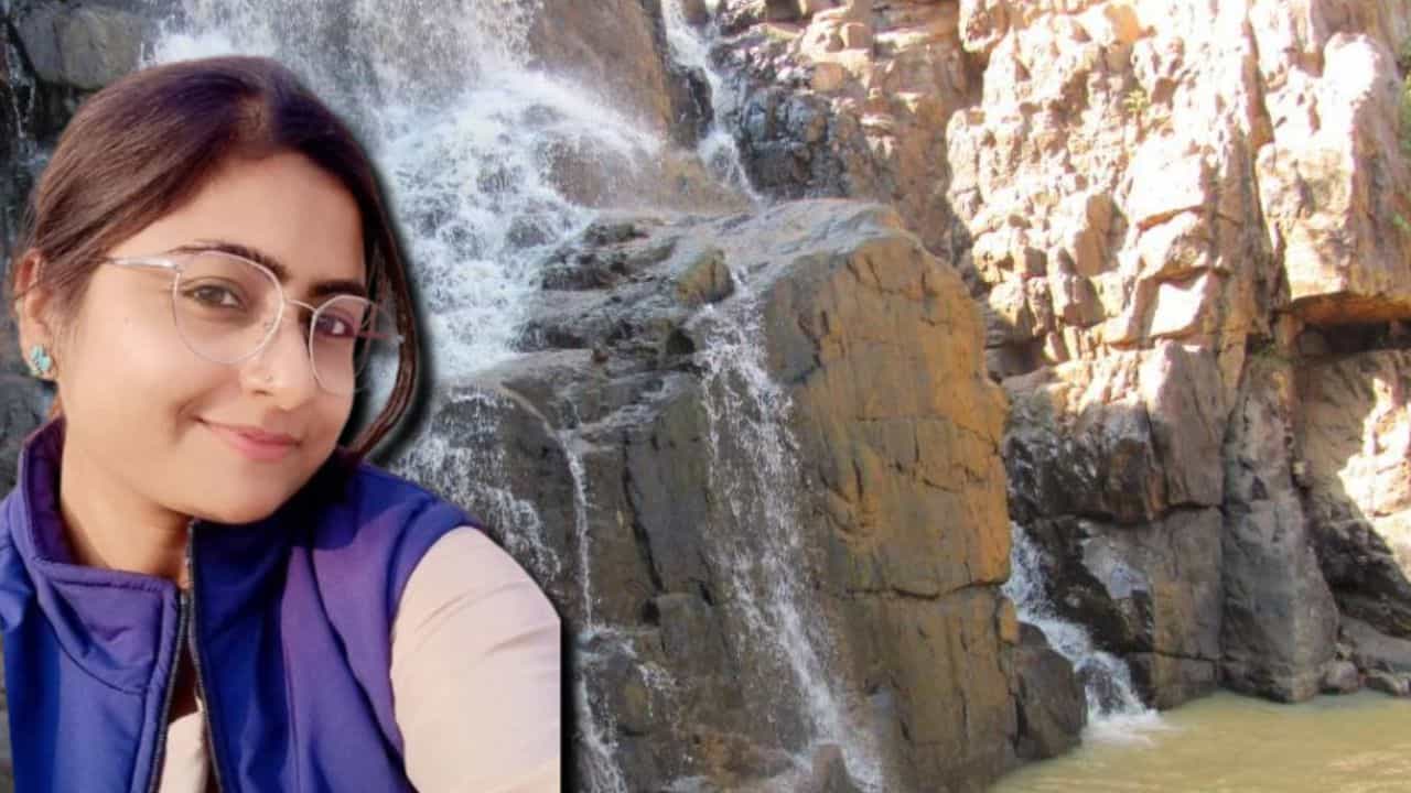 Ghagra Waterfall: 'শেষ যাওয়া বলবেন না প্লিজ...', প্রীতির হারিয়ে যাওয়ায় উঠছে অনেক প্রশ্ন Ghagra Waterfall: 'শেষ যাওয়া বলবেন না প্লিজ...', প্রীতির হারিয়ে যাওয়ায় উঠছে অনেক প্রশ্ন