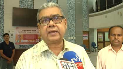 'দায়বদ্ধতা না বুঝলে তিনি ডাক্তার নন', এবার ছুটি নিয়ে বড় সিদ্ধান্ত