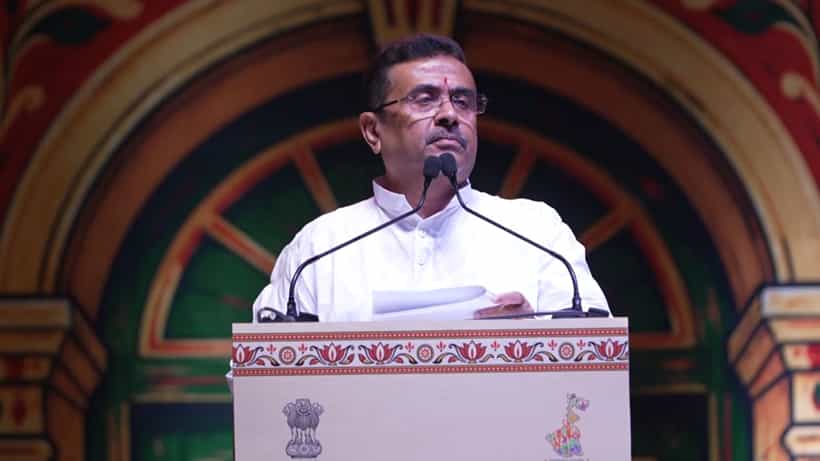 Suvendu Adhikari on Chorbagan: হাম কিসিসে কম নেহি বলে আটকে রাখিনি, কেন চোরবাগানের আহতদের বেসরকারি হাসপাতালে পাঠালেন মুখ্যমন্ত্রী?