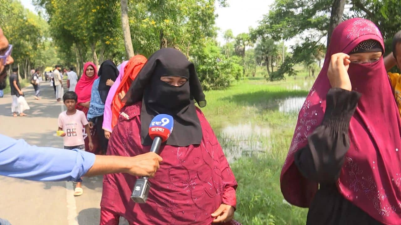 Nandigram By poll: স্লিপ কেড়ে নেওয়ার অভিযোগ BJP-র বিরুদ্ধে, লাইন দিয়ে বাড়ি ফিরলেন মহিলারা