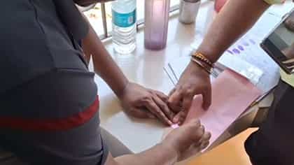 প্রচারের ব্যস্ততার মাঝেই নন্দীগ্রামে ভোটপ্রক্রিয়া শুরু করল কমিশন