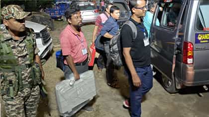কোথাও বাম এজেন্টকে 'মারধর', কোথাও মহিলা বিজেপি কর্মীদের ওপর 'হামলা'!