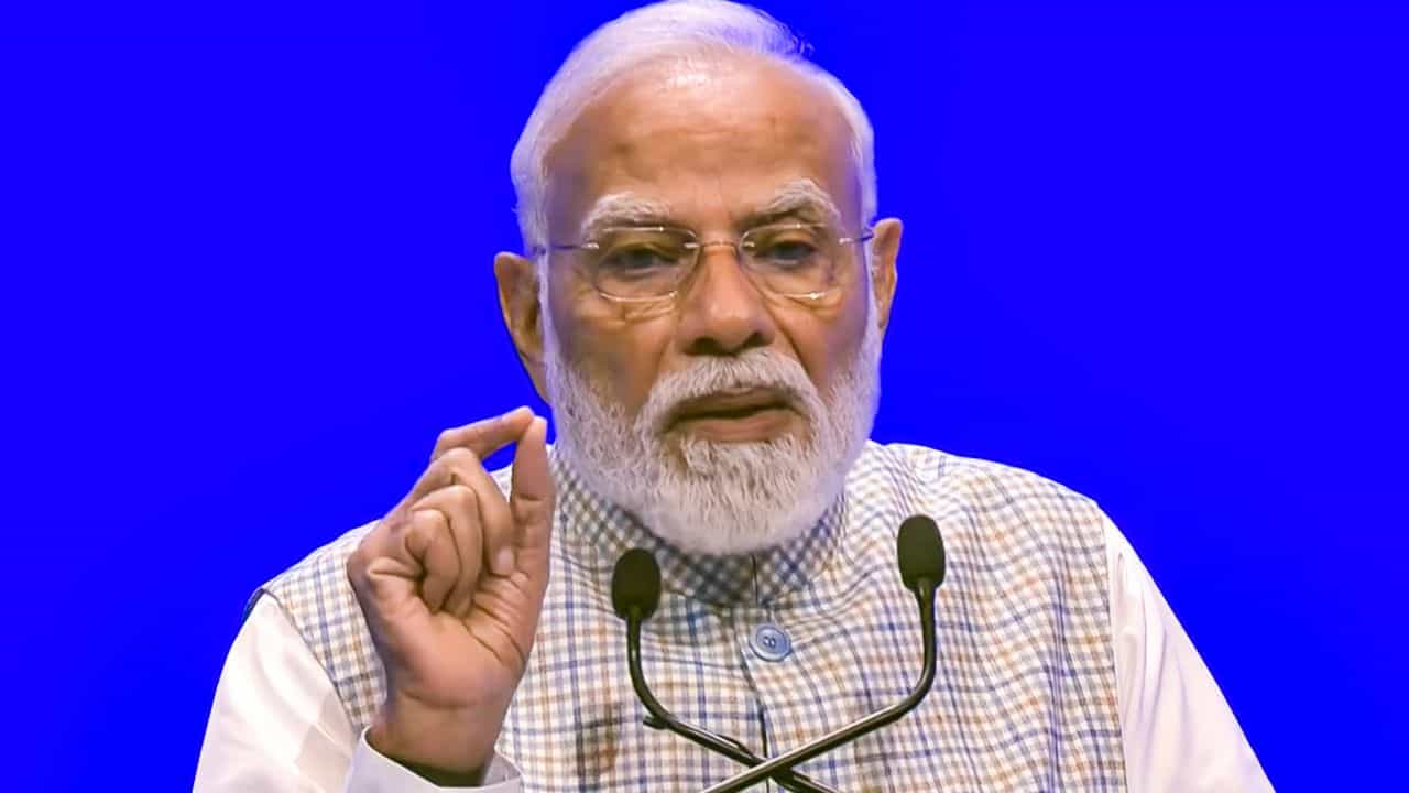 PM Modi: 'কাজে আরও শক্তি জোগাবে', নন্দীগ্রাম-রেজিনগরে বিজেপির জয়ের পরই বড় বার্তা মোদীর PM Modi: 'কাজে আরও শক্তি জোগাবে', নন্দীগ্রাম-রেজিনগরে বিজেপির জয়ের পরই বড় বার্তা মোদীর