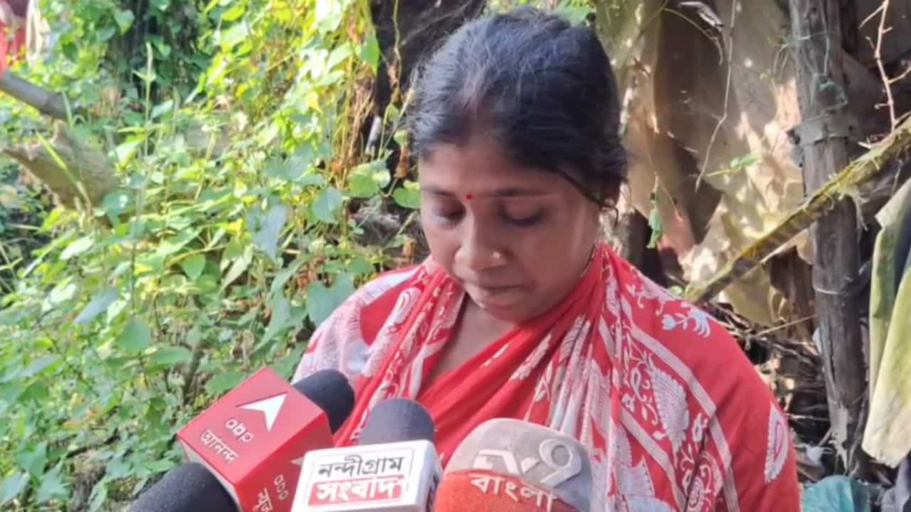Nandigram Body Recover: ষষ্ঠী থেকে নিখোঁজ, পচাগলা দেহ মিলল বৃদ্ধের Nandigram Body Recover: ষষ্ঠী থেকে নিখোঁজ, পচাগলা দেহ মিলল বৃদ্ধের