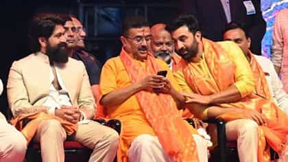 একই মঞ্চে ‘রাম’ রণবীরের সঙ্গে মুখ্যমন্ত্রী শুভেন্দু অধিকারী