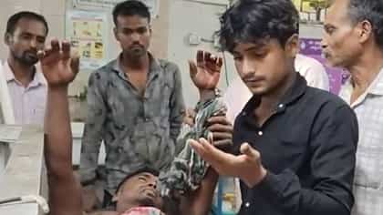 গাঁক গাঁক করে বাজছিল গান! বন্ধ করতে বলতেই একের পর এক কোপ যুবককে