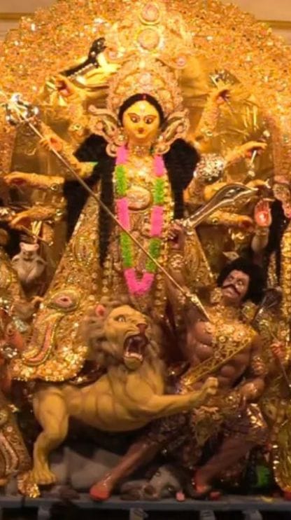 ৩১০ জনের পরিবার, আসানসোলের মণ্ডলবাড়ির জোড়া দুর্গাপুজোর গল্প