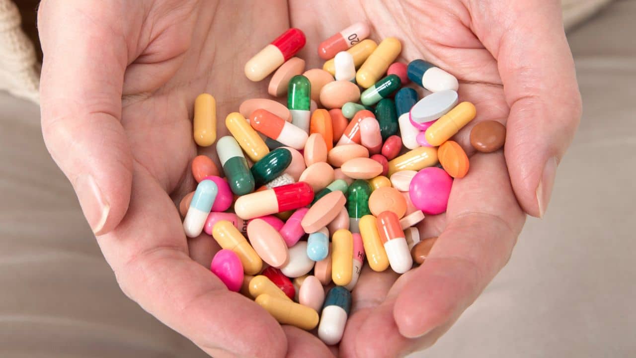 Cancer Drugs Price: ক্যানসারের ওষুধের দাম কমাতে বড় সিদ্ধান্ত কেন্দ্রের, বছরে ২,৫০০ কোটি সাশ্রয় হবে রোগীদের