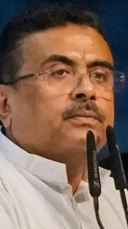 স্কুলে ফোন নিষিদ্ধ করা ও পাশ ফেল প্রথা ফেরানো দরকার: শুভেন্দু