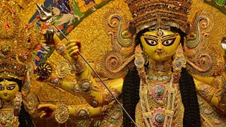Kolkata Durga Puja 2026: দেখুন দক্ষিণ কলকাতার কিছু সেরা পুজোর ছবি