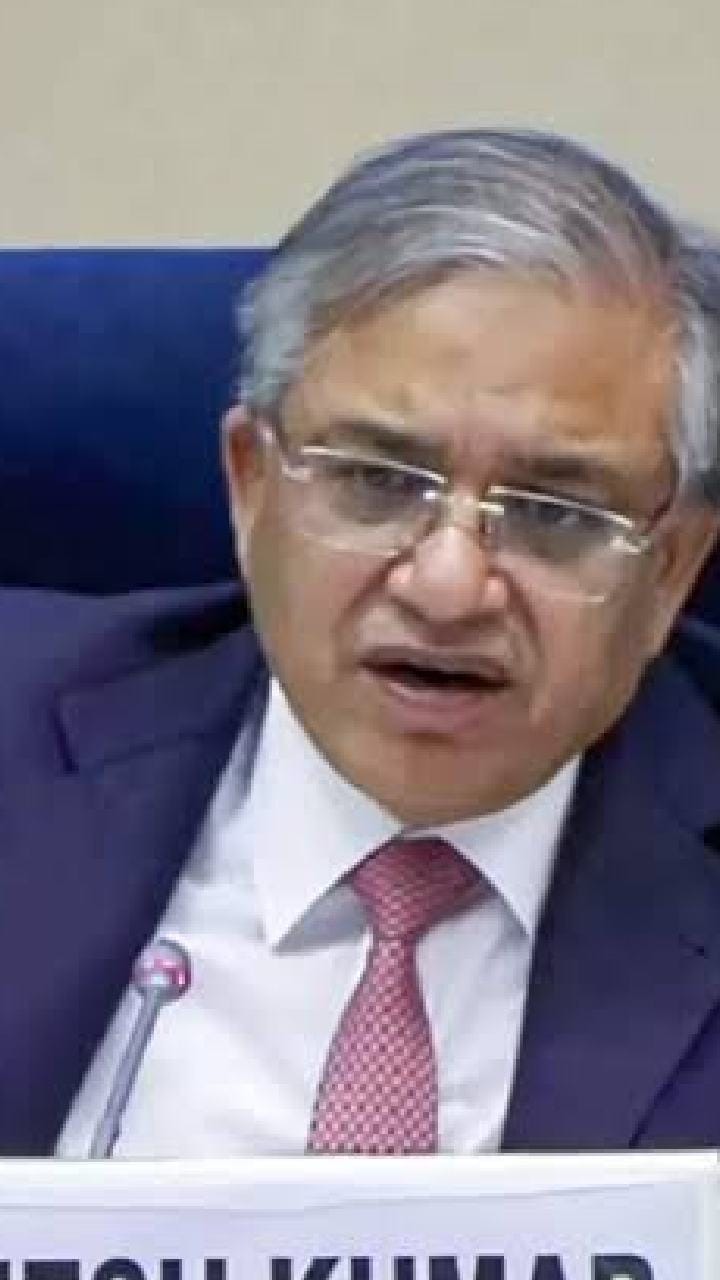 জ্ঞানেশের সাসপেনশন নিয়ে কী জানাল সুপ্রিম কোর্ট?