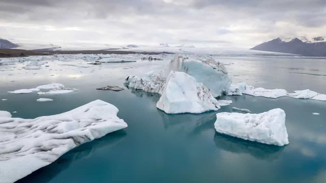 Doomsday glacier: দ্রুত গলছে ‘ডুমসডে গ্লেসিয়ার’, সমুদ্রপৃষ্ঠের উচ্চতা বাড়তে পারে ১০ ফুট! বিপদের মুখে কলকাতাও? Doomsday glacier: দ্রুত গলছে ‘ডুমসডে গ্লেসিয়ার’, সমুদ্রপৃষ্ঠের উচ্চতা বাড়তে পারে ১০ ফুট! বিপদের মুখে কলকাতাও?