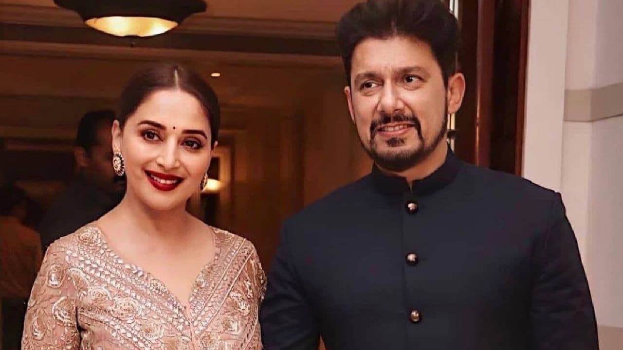Madhuri Dixit: পাশে শাহরুখ-সলমন, অথচ চিনতেই পারেননি মাধুরীর স্বামী! কেন জানেন?