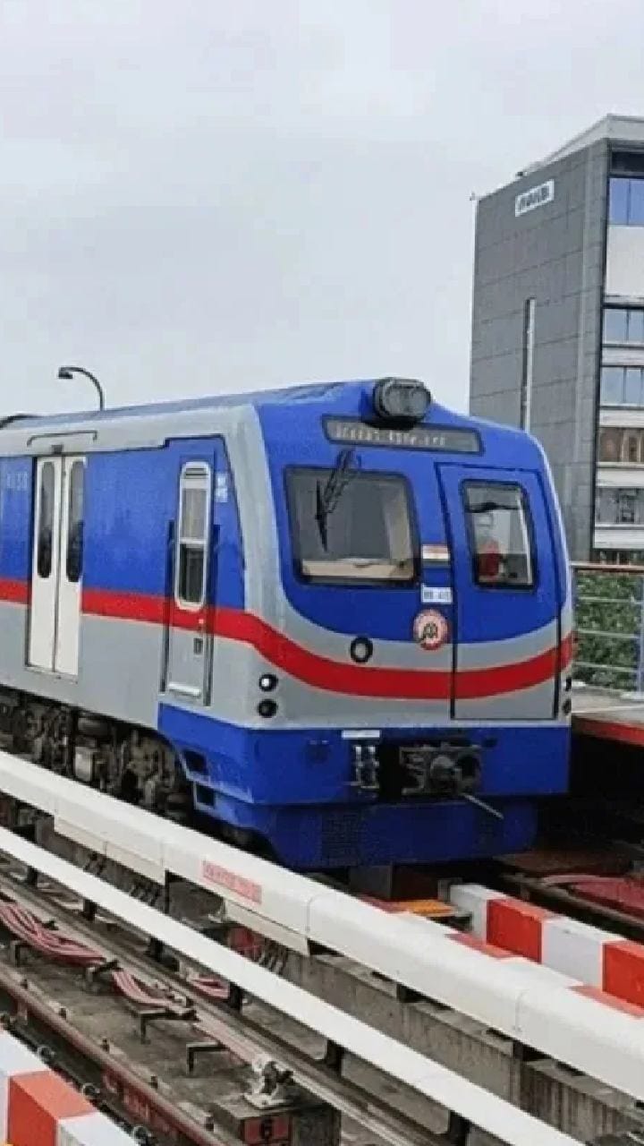 পুজোর ৩ দিন রাতভর চলবে মেট্রো