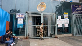 Delhi Metro Station Shut: আজও বন্ধ ৬টি মেট্রো স্টেশন! সুপ্রিম কোর্টের নির্দেশও মানছে না পুলিশ?