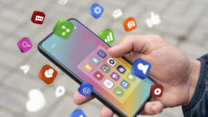 প্ল্যাটফর্মে পাবলিক WiFi ব্যবহার করেন? একটি ভুলেই হতে পারে ডেটা লিক