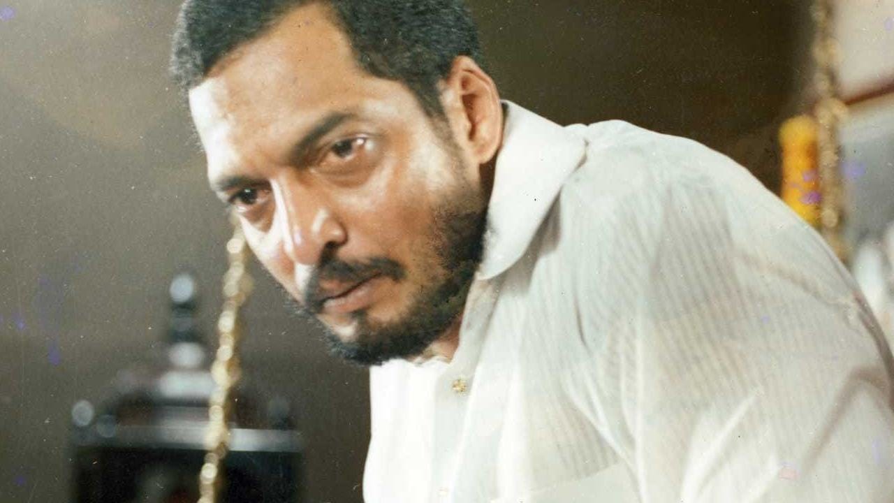 শুধু ইতিবাচক চরিত্রই নয়, ১৯৮৯ সালের বিধু বিনোদ চোপড়ার 'পরিন্দা' সিনেমায় গ্যাংস্টার আন্নার চরিত্রে তাঁর ভিলেন রূপ গোটা দেশকে চমকে দিয়েছিল। তাঁর সেই হাড়হিম করা সংলাপ ছিল, "ধন্দে মে কোই কিসি কা ভাই নেহি হোতা, ধন্দা ধন্দা হোতা হ্যায়"। আন্ডারওয়ার্ল্ড সিনেমার ইতিহাসে তাঁর এই সংলাপ আজও এক অন্যতম মাইলফলক হয়ে রয়ে গিয়েছে।