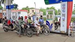 Petrol-Diesel Price: দুবাইয়ে পেট্রোলের দাম ভারতের শহরের থেকে বেশি? শুধু অক্টোবরেই দামবৃদ্ধি ১৬%?