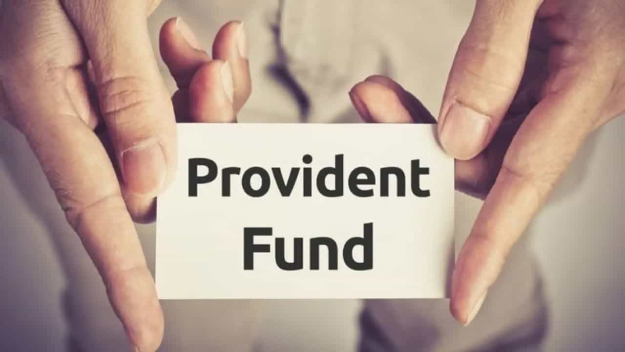 Provident Fund: পিএফ অ্যাকাউন্টে নমিনি নেই? কীভাবে পাবেন জমানো টাকা, জানেন? Provident Fund: পিএফ অ্যাকাউন্টে নমিনি নেই? কীভাবে পাবেন জমানো টাকা, জানেন?