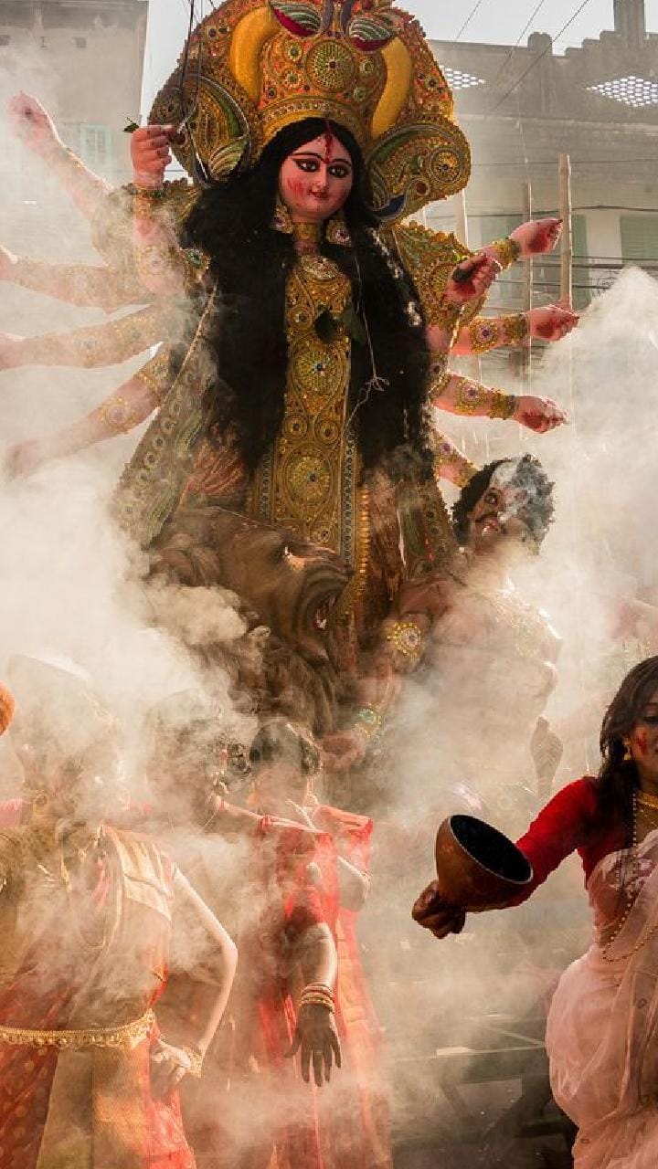মহাপুজোর শেষ লগ্নে বাঙালি, জানেন এই তিথির মাহাত্ম্য?