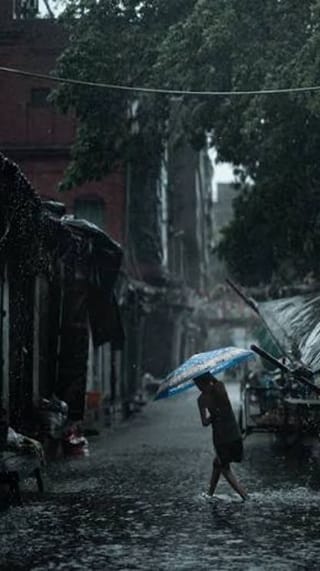 পুজোর আগেই নিম্নচাপ, বৃষ্টি কোথায় কোথায়?