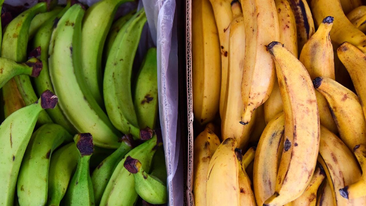 Ripe Vs Raw Banana