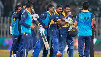 নাটকীয় শেষ ওভার, হ্যারি ব্রুকের ২০২ সত্ত্বেও হার ব্রিটিশদের