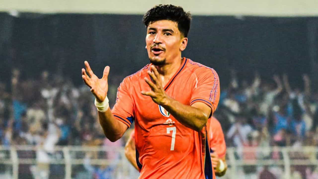 India vs Uruguay LIVE Scorecard: মাঠে এলেন দুই দলের ফুটবলাররা, শুরু হচ্ছে ম্যাচ! India vs Uruguay LIVE Scorecard: মাঠে এলেন দুই দলের ফুটবলাররা, শুরু হচ্ছে ম্যাচ!