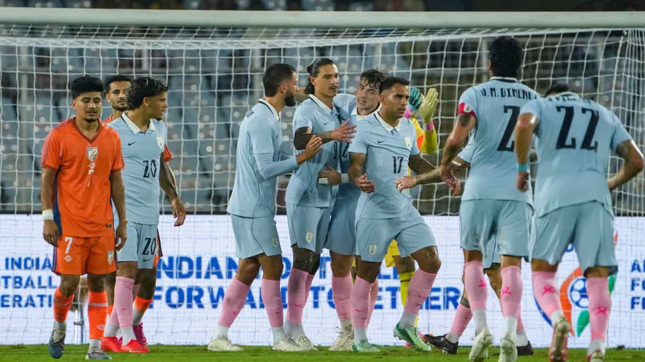 India vs Uruguay Scorecard: নুনেজদের গোল উপহার, উরুগুয়ের বিরুদ্ধে বৃষ্টিভেজা মাঠে পা হড়কাল ভারত! India vs Uruguay Scorecard: নুনেজদের গোল উপহার, উরুগুয়ের বিরুদ্ধে বৃষ্টিভেজা মাঠে পা হড়কাল ভারত!
