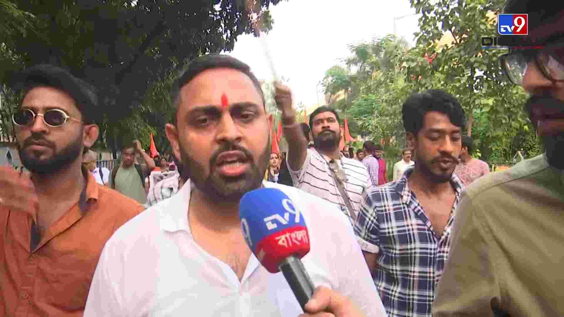 'এখন প্রেমের গল্প, লাভ লেটার চলবে না...'